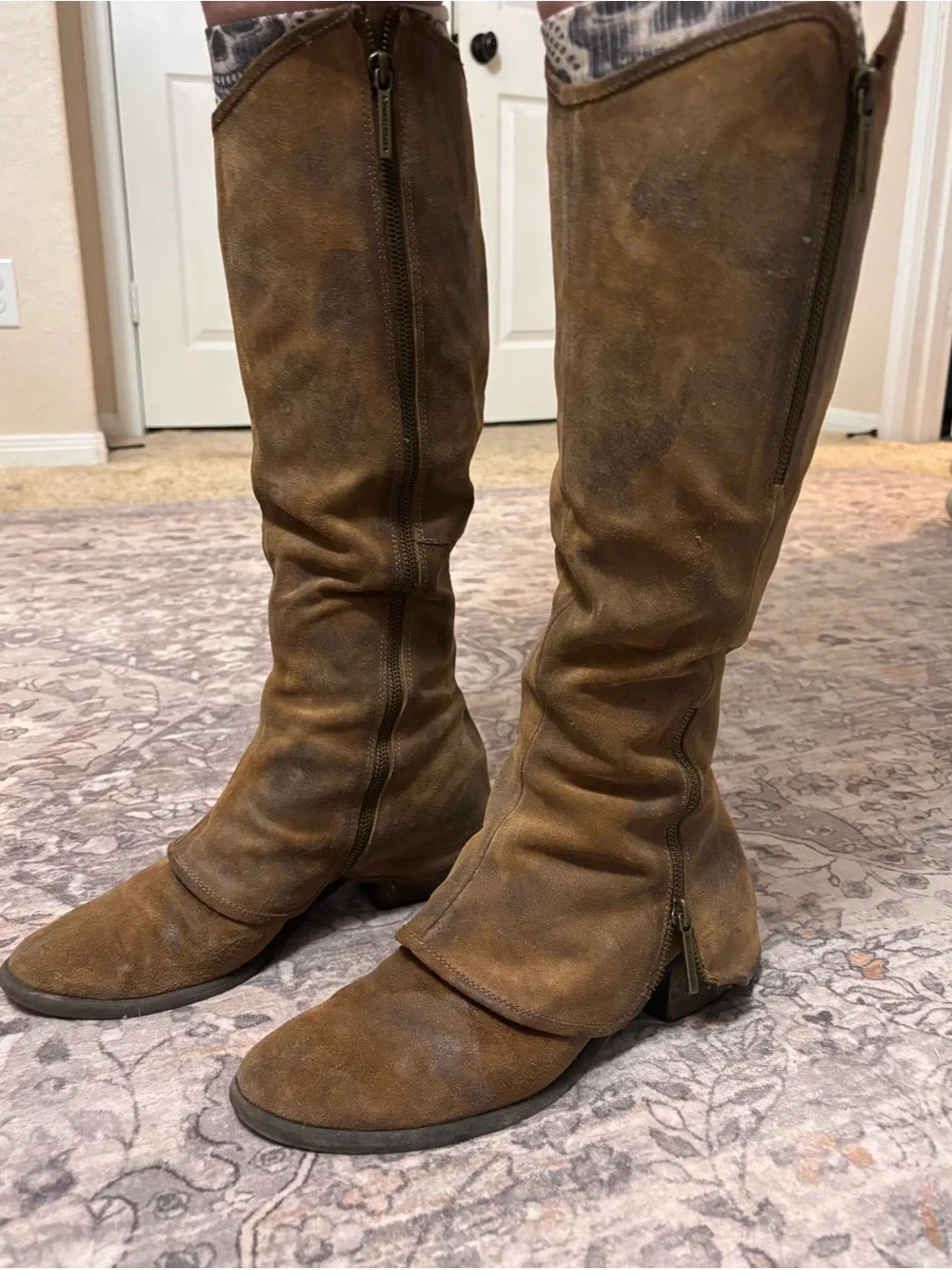 Donald J. Pliner Brown tall Leather Boots